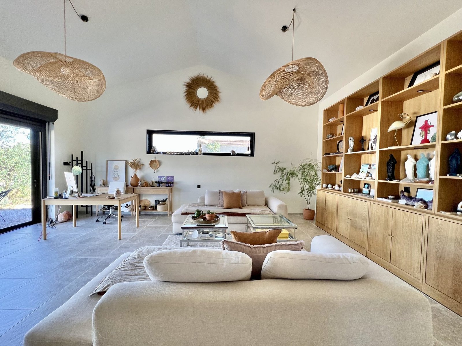 Salon et espace de vie — villa contemporaine Pays de Forcalquier